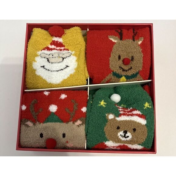 Caramella Women's Christmas Patterned Ankle Socks 4 Pair Set NIB - Picture 1 of 4
